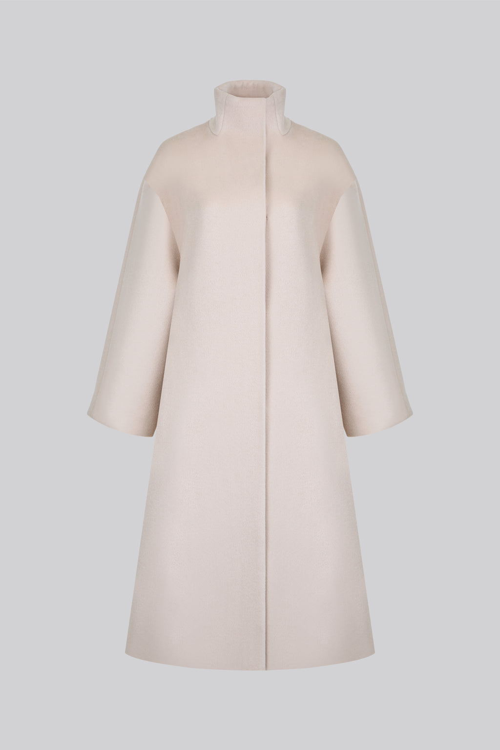Oversized coat made of premium wool