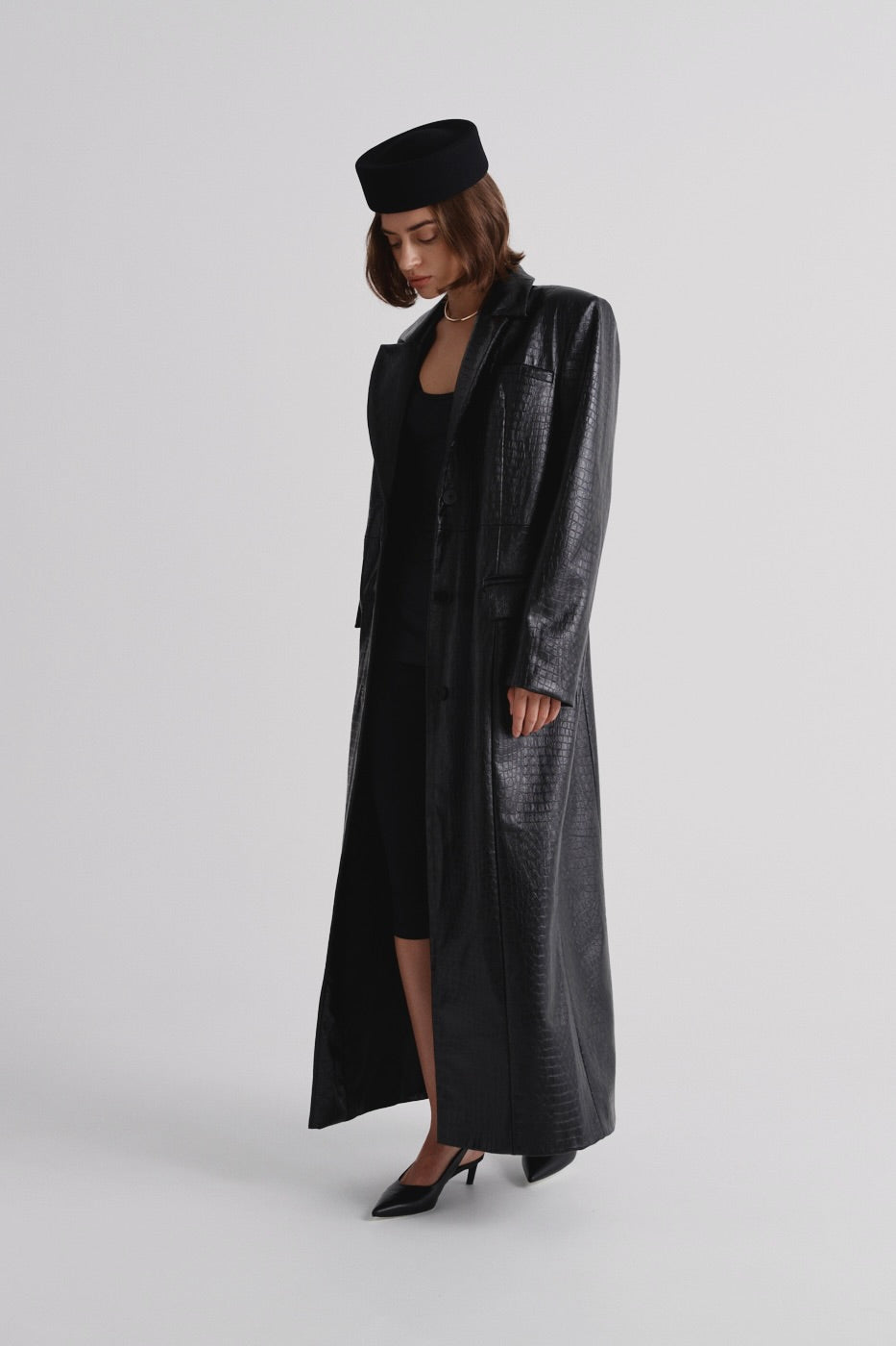 Trench coat in faux leather ‘Statement’