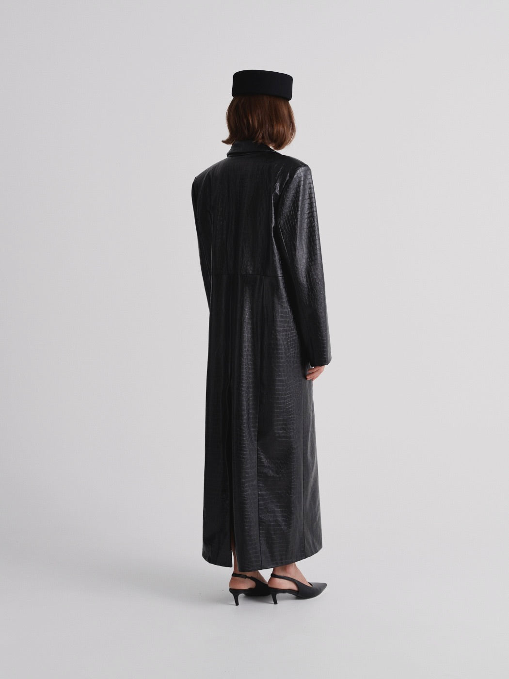 Trench coat in faux leather ‘Statement’
