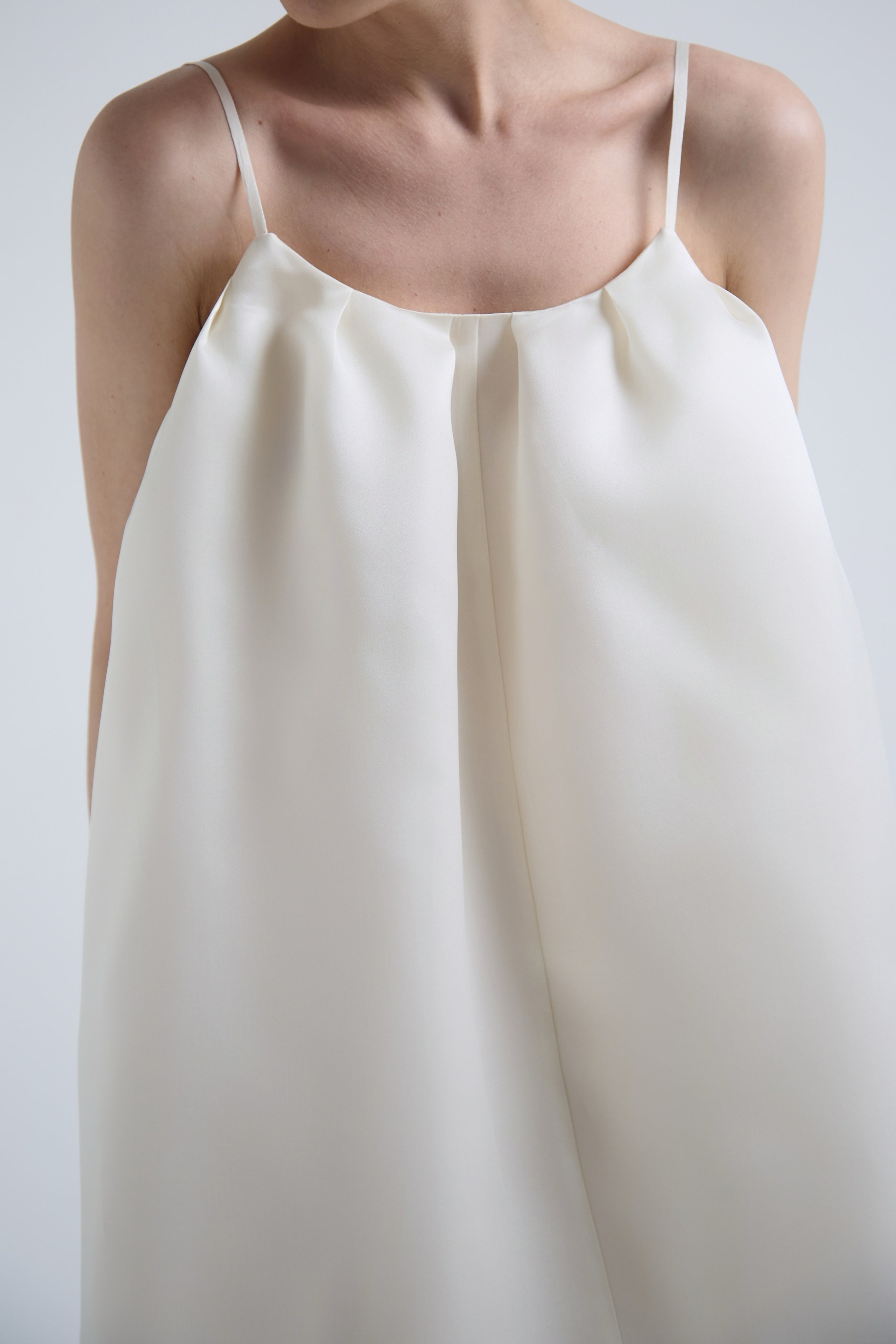 Éther Silk Organza Dress