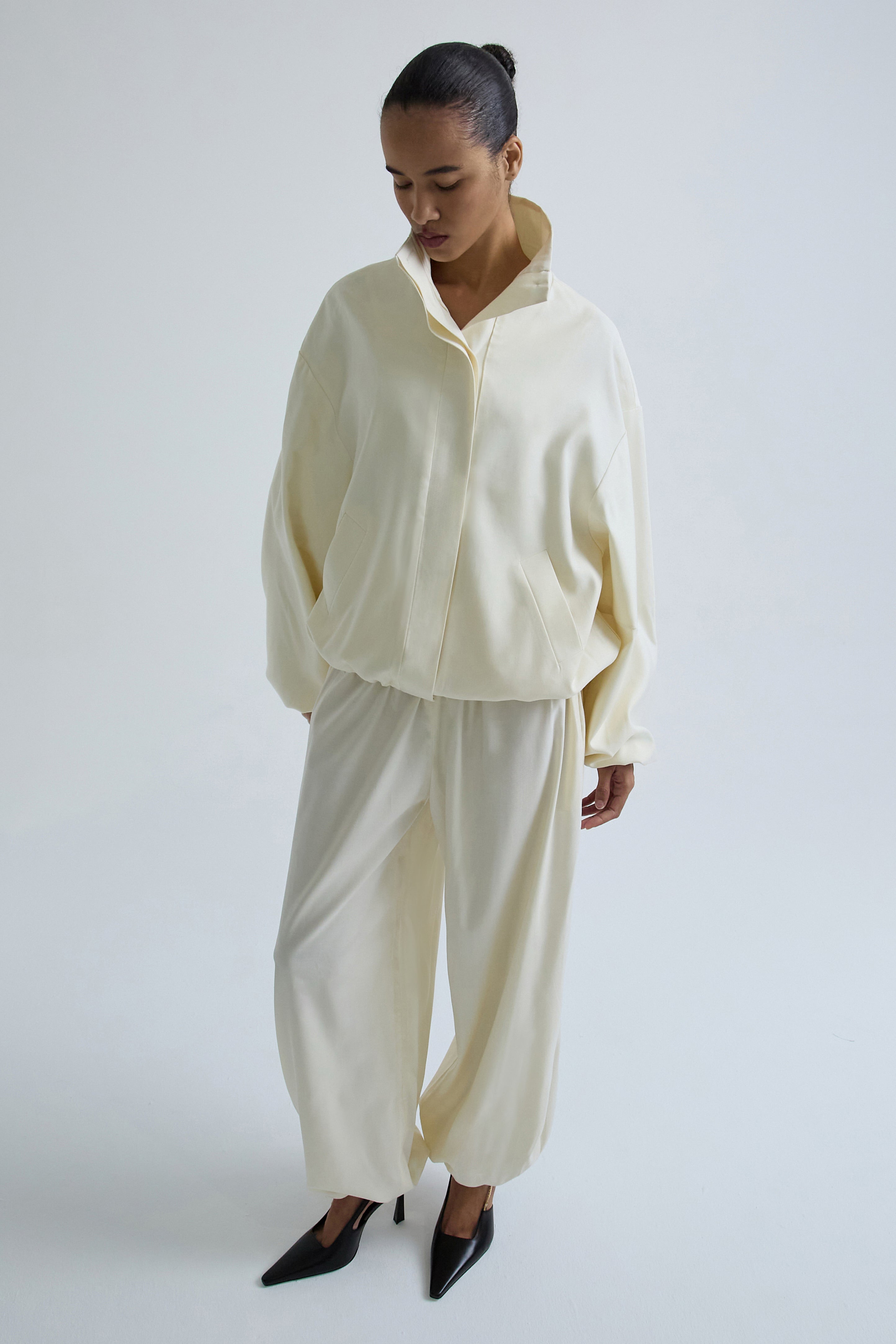 Trousers ‘Flow’ made of Italian wool