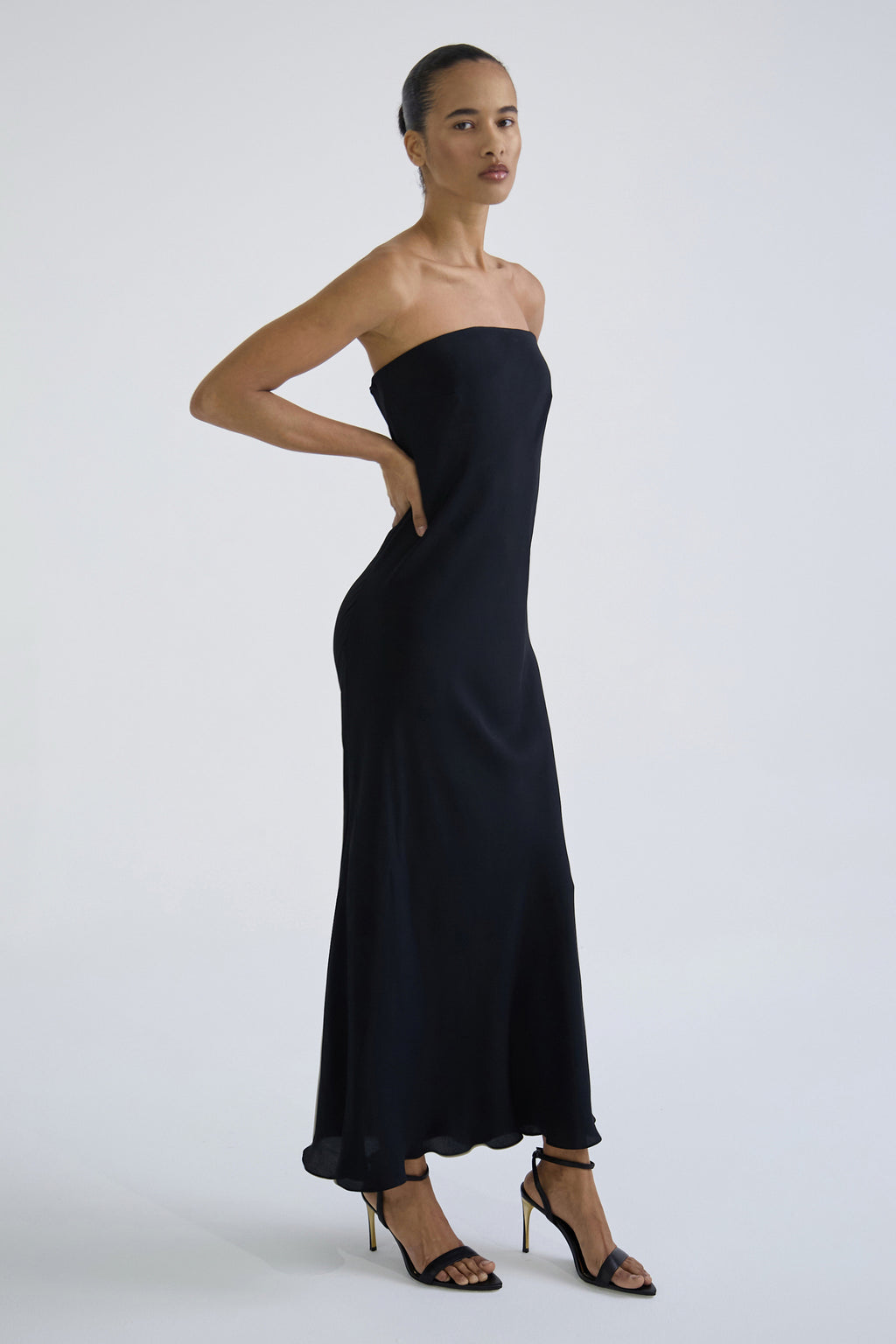 "Allure" dress made of silk and acetate