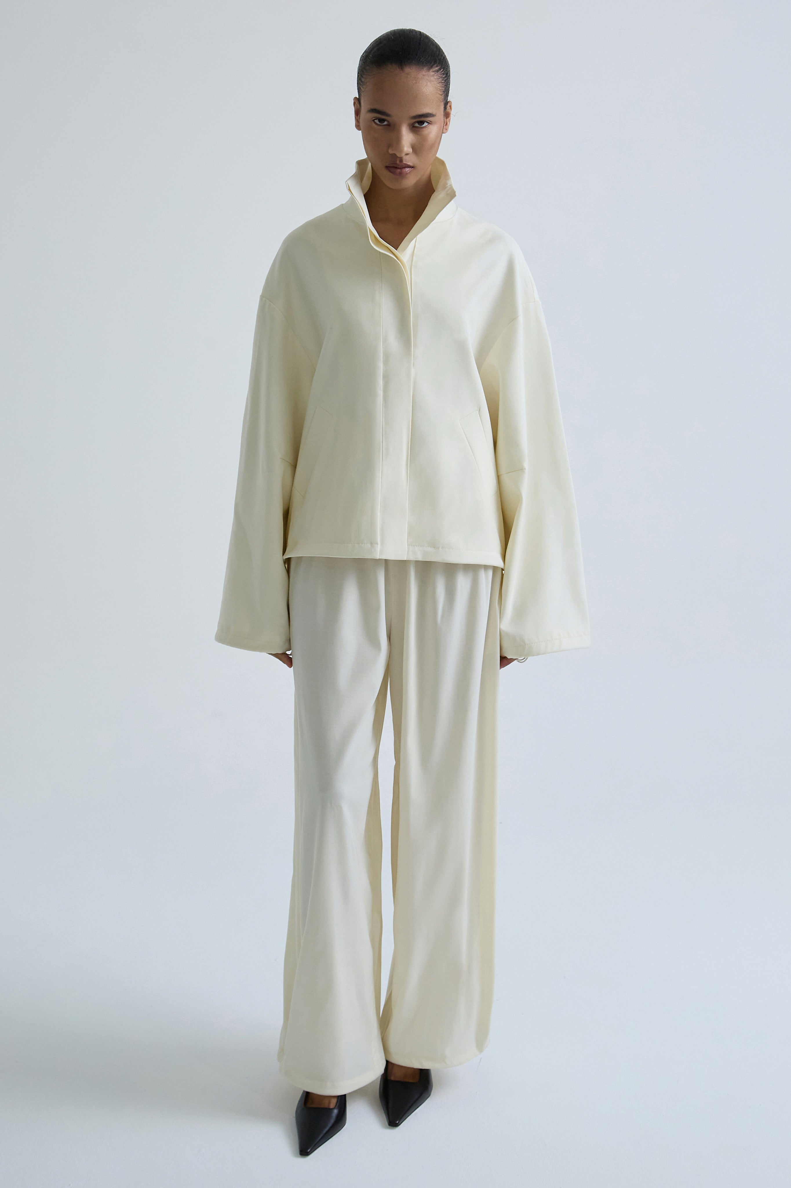 Trousers ‘Flow’ made of Italian wool