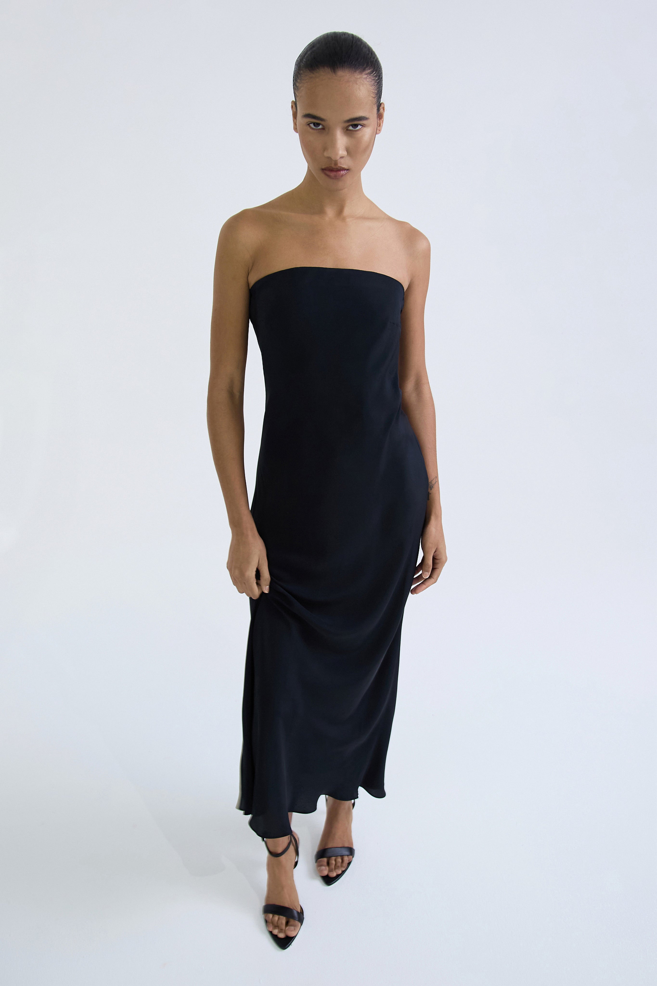 "Allure" dress made of silk and acetate