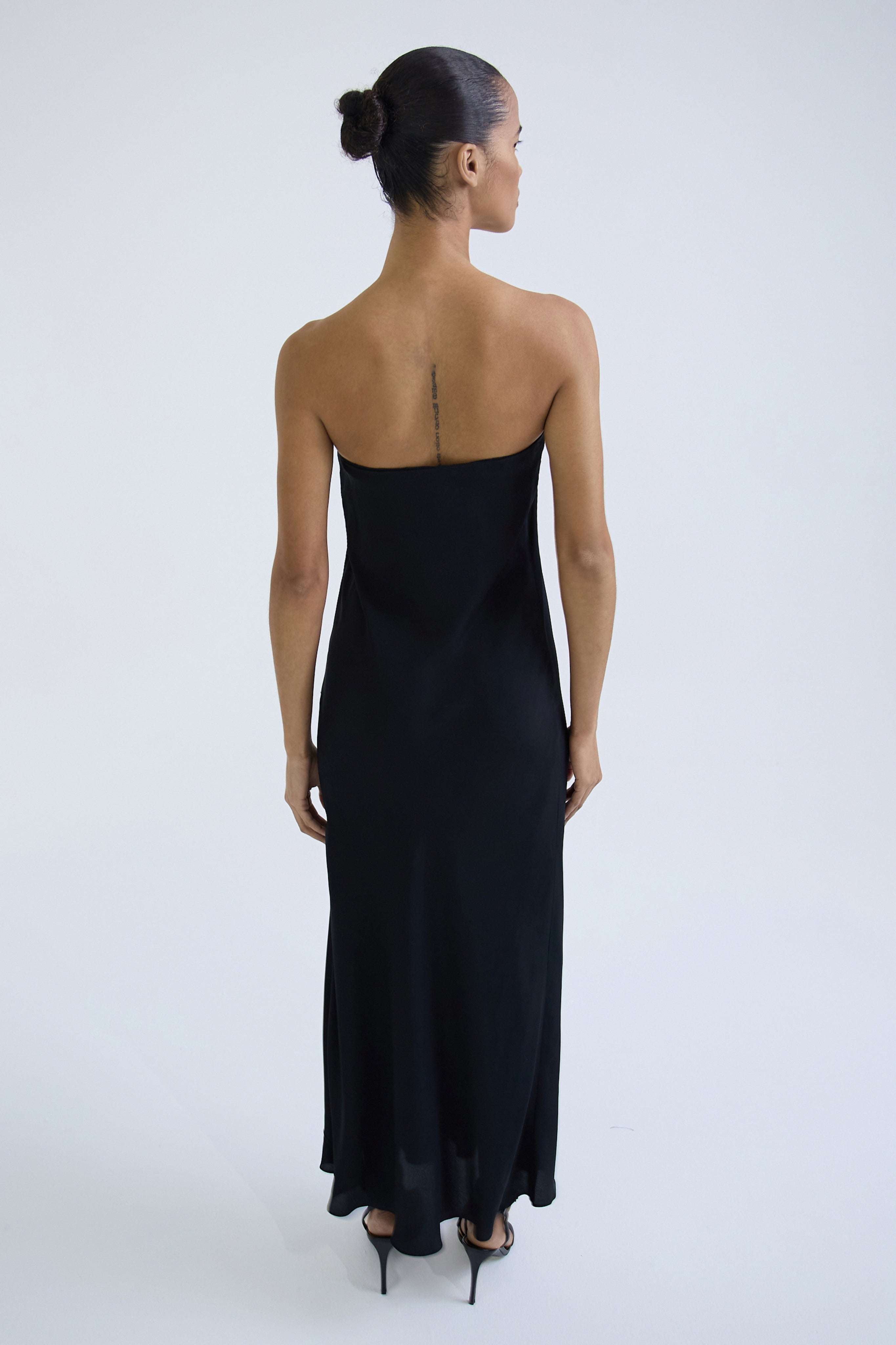 "Allure" dress made of silk and acetate