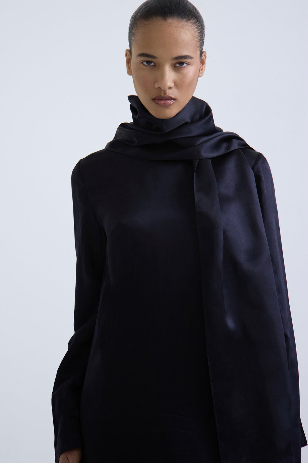 "Midnight" dress made of silk and cashmere
