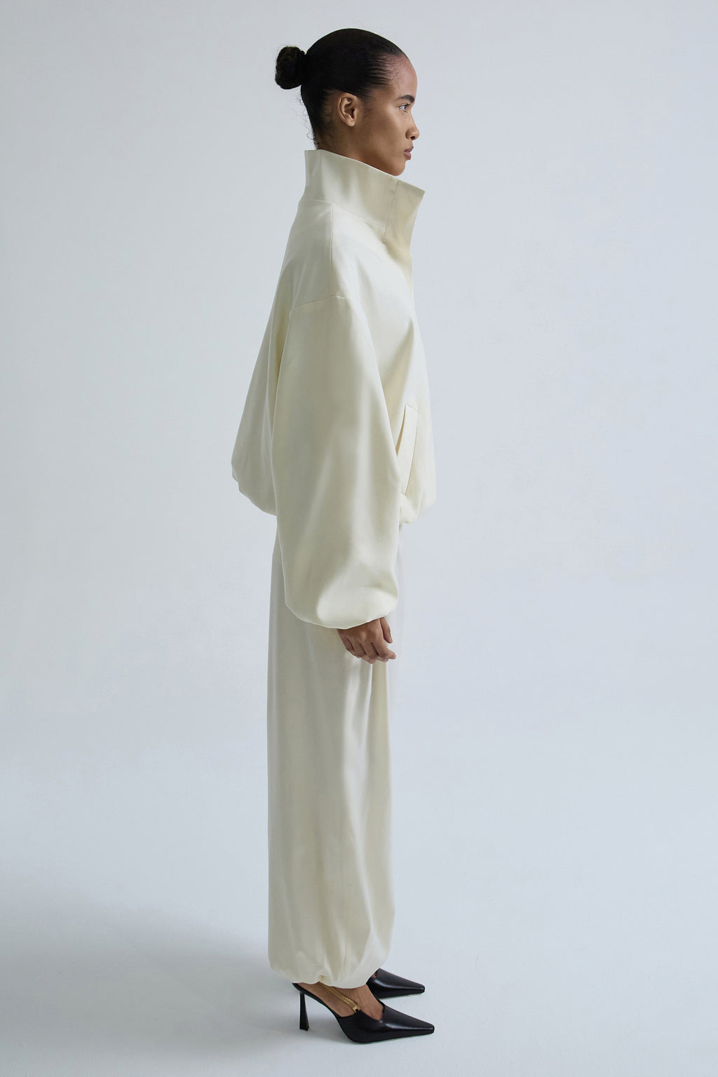 Trousers ‘Flow’ made of Italian wool
